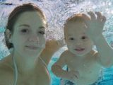 Bayi Berenang Dapatkan 6 Manfaat Untuk Kesehatannya